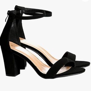 New! size 9 block black heels